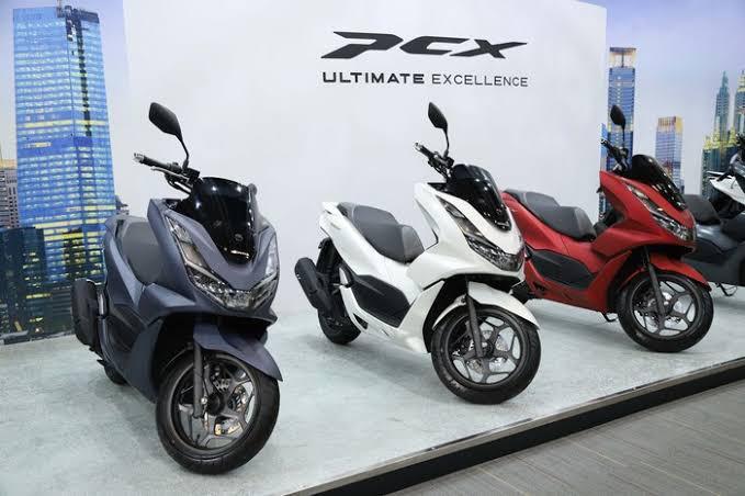 Motor skutik premium All New Honda PCX terpilih sebagai sepeda motor terbaik di Indonesia